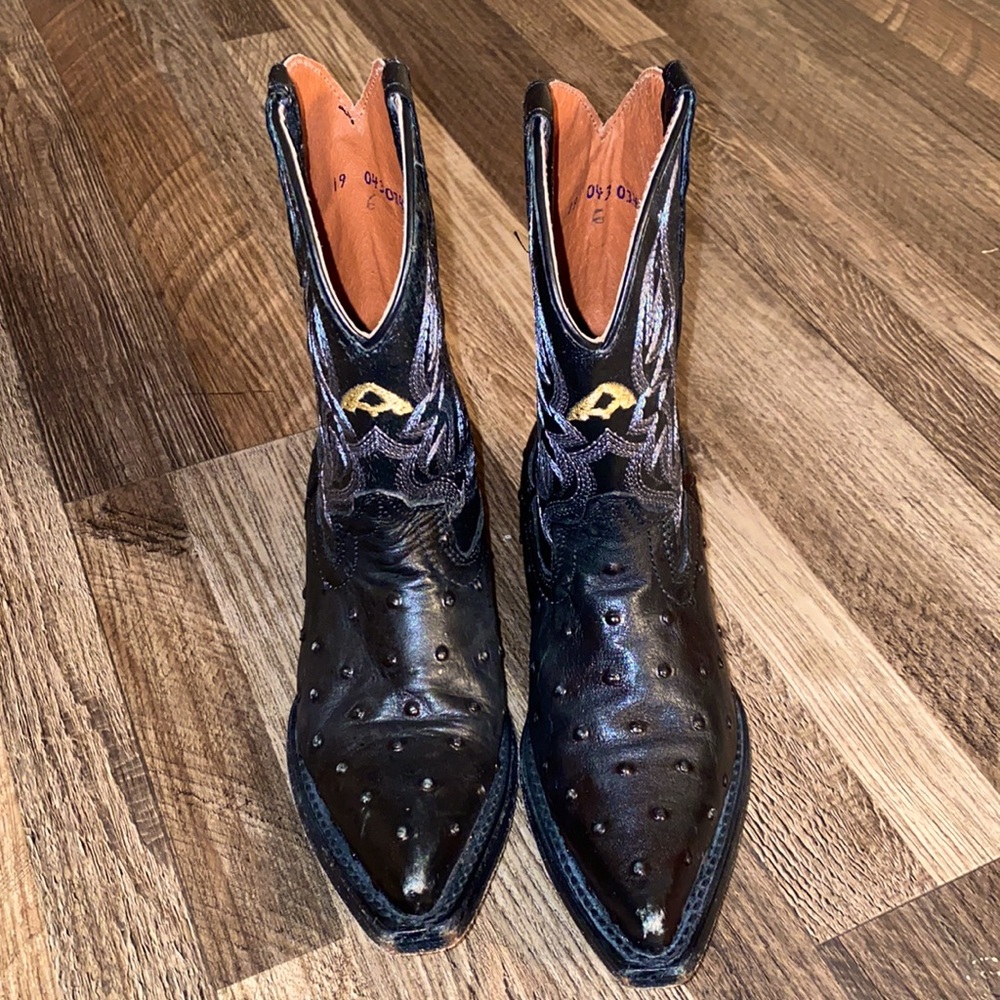 Kid boots